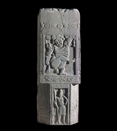 Nagarjuna bölgesinden bir cüce ve İskit figürlerini gösteren Stupa levhası (kabartma) by Indian School