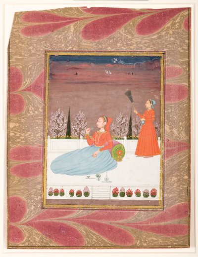Elinde bir chauri olan bir görevliyle terasta oturan kadın, c.1735 (kağıt üzerinde opak wc ve altın rengi) by Indian School