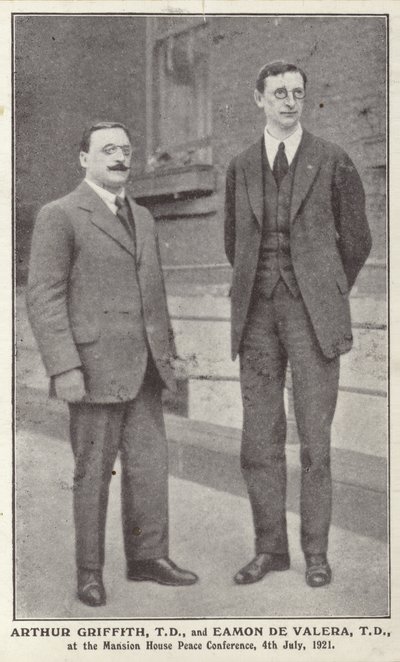 Arthur Griffith ve Eamon de Valera by Irish Photographer