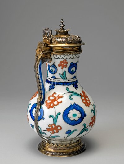 Fritware Sürahi, Osmanlı Dönemi (gümüş yaldızlı sırlı seramik) by Islamic School