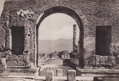 Arco Di Nero, Nero