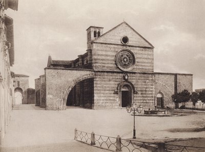 Assisi: S Chiara Kilisesi ve Manastırı, Filippo da Campello (s / b fotoğraf) by Italian Photographer
