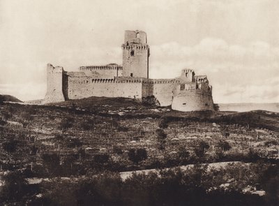 Assisi: La Rocca, 14. yüzyıl (s/b fotoğraf) by Italian Photographer
