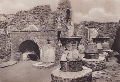 Fırın ve Değirmenler, Owen ve Değirmen by Italian Photographer
