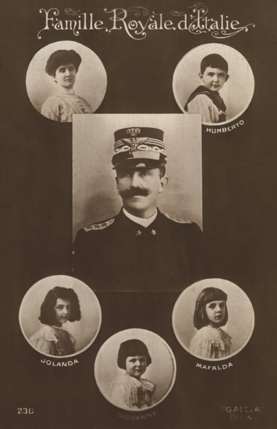 Kral Victor Emmanuel II ve ailesi (s/b fotoğraf) by Italian Photographer