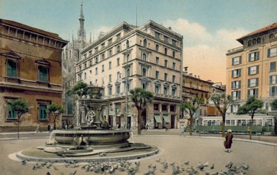Milano / Milano: Piazza Fontana (renkli fotoğraf) by Italian Photographer