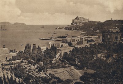 Napoli: Baia, Panorama Col Castello (s / b fotoğraf) by Italian Photographer