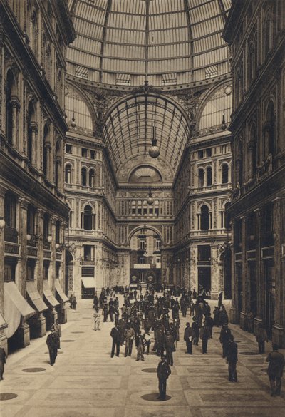 Napoli: Galleria Umberto I İçinde (s / b fotoğraf) by Italian Photographer