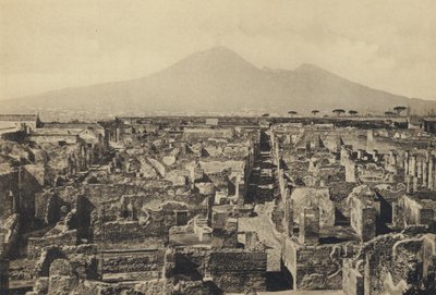 Napoli: Pompei, Panorama Col Vesuvio (s/b fotoğraf) by Italian Photographer