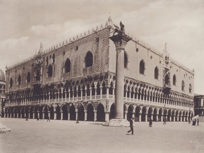 Palazzo Ducale (s/b fotoğraf) by Italian Photographer