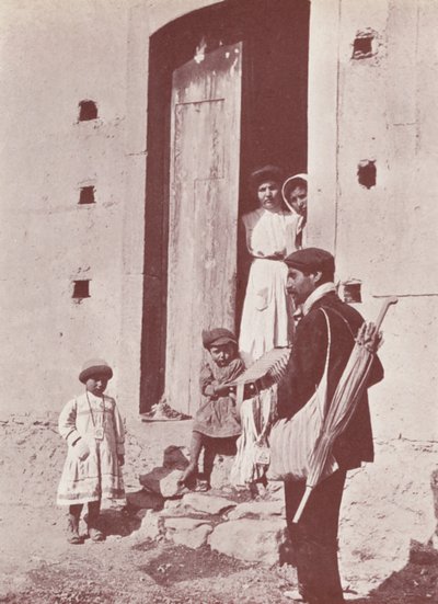 Sicilya: Gezgin Bir Müzisyen (b/w fotoğraf) by Italian Photographer