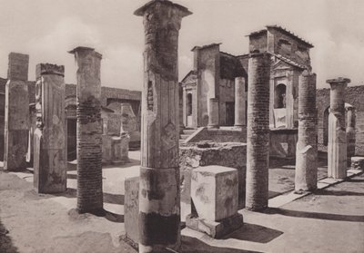 Tempio Di Iside, İsis Tapınağı (s/b fotoğraf) by Italian Photographer