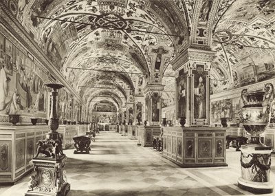 Vatikan Kütüphanesi, Ist Hall by Italian Photographer