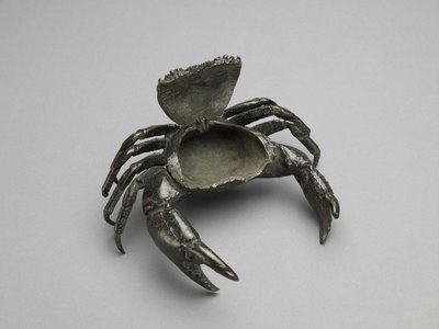 Yengeç şeklinde hokka, c. 1560 (bronz) by Italian School