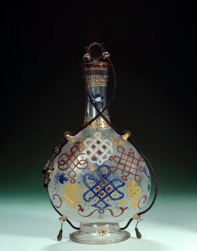 İtalyan sanatı: çok renkli süslemeli cam şişe. İtalya'da yapıldı. 16. yüzyıl Paris, Louvre Müzesi by Italian School