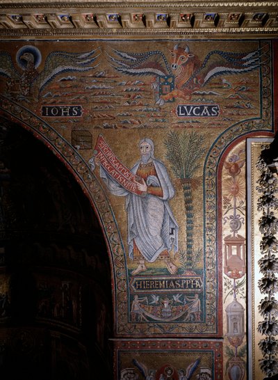 Peygamber Yeremya ve İncil yazarlarının sembolleri John ve Luke Anonim 12. yüzyıl Roma Mozaiği, Trastevere İtalya