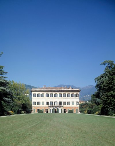 Villa Reale di Marlia (veya Palazzo Orsetti) cephesinin görünümü by Italian School