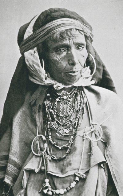 Bir Bedevi, Kartacalı Kadın (b/w fotoğraf) by J. Andre Garrigues