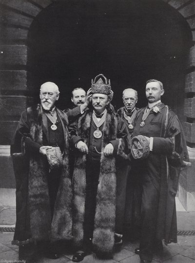 Ustayı taçlandıran Girdlers Hall