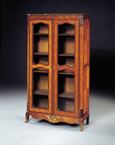 Louis XV kitaplık (ahşap) by Jacques Birckle