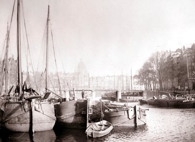 Kanal tekneleri, Rotterdam, 1898. by James Batkin
