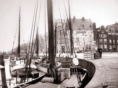 Kanal tekneleri, Rotterdam, 1898. by James Batkin