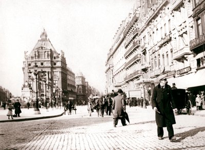 Sokak sahnesi, Brüksel, 1898. by James Batkin