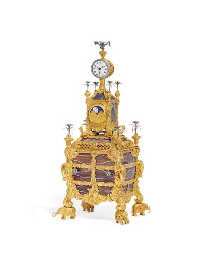 George III müzikli masa saati, c.1766 (ormolu, gümüş ve akik) (ayrıca bkz. 1860) by James Cox