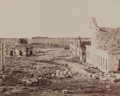 Harabelerde Kubbeli Bina ile Avlu by James Robertson