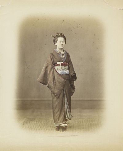 Geleneksel elbiseli Japon kadın (el boyaması s/b fotoğraf) by Japanese Photographer