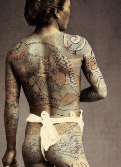 Geleneksel Japon Irezumi dövmeli adam, 1880 dolayları by Japanese Photographer