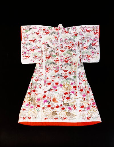 Bambu yaprakları ve erik çiçeği ile şablonlanmış beyaz ipek şamdan bir furisode by Japanese School