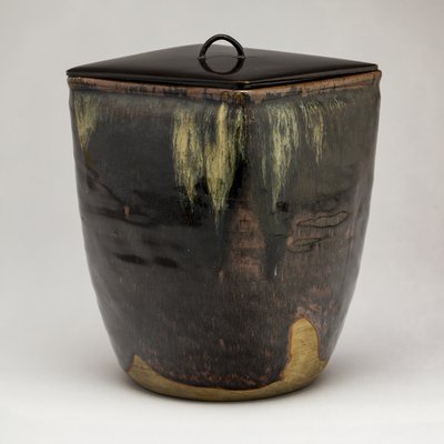 Takatori-Ware Su Kavanozu (Mizusashi) (lak kapaklı sırlı taş eşya) by Japanese School