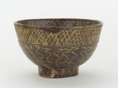Çizik süslemeli çay kasesi, Tsushima adası, Nagasaki ili, Edo dönemi (seramik) by Japanese School