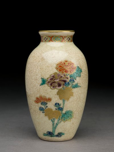 Vazo, 19. yüzyıl sonu (sır üstü emayeli satsuma çanak çömlek) by Japanese School