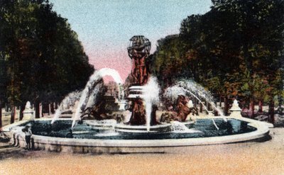 Paris: 1867 ve 1874 yılları arasında mimar Gabriel Davioud tarafından inşa edilen Camille Jullian, Jardin du Luxembourg