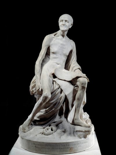 Francois-Marie Arouet dit Voltaire nu (1694-1778) Jean-Baptiste Pigalle (1714-1785) 1776 Sun tarafından mermer heykel. 1.5m Paris, Louvre Müzesi by Jean Baptiste Pigalle