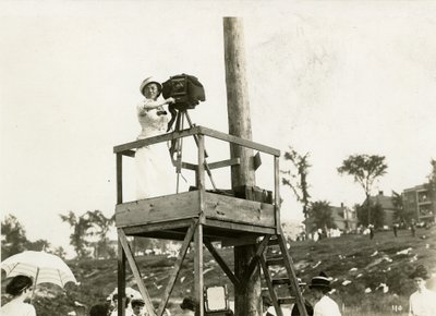 Beals iş başında, c.1905-40 by Jessie Tarbox Beals