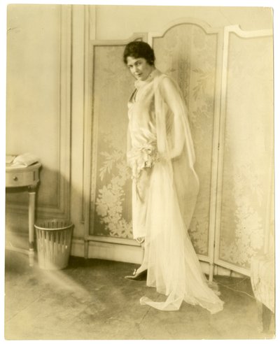 Kontes Volpi by Jessie Tarbox Beals