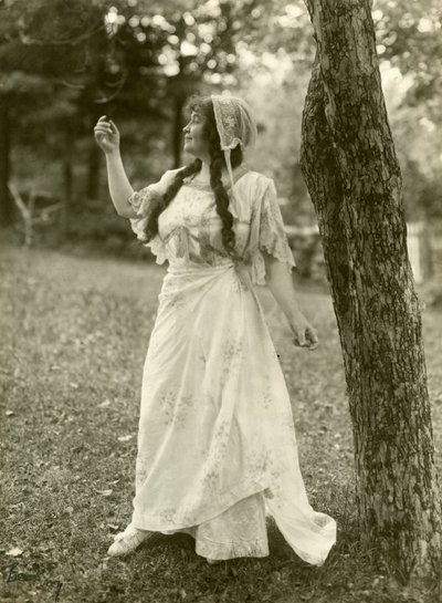 Grace Duffy Boylan yazar, c.1905-17 by Jessie Tarbox Beals