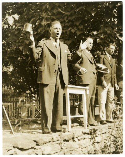 John W. Mitchell Greenwich Conn veya Weston, Conn Ünlü müzayedeci resimle xx ile gitmek by Jessie Tarbox Beals