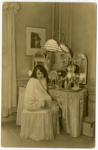 Lenore Ulric, oyuncu, c.1915-28 by Jessie Tarbox Beals