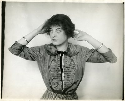 Tafta bluz, Forsythe, c.1905-18 (jelatin gümüşü fotoğraf) by Jessie Tarbox Beals