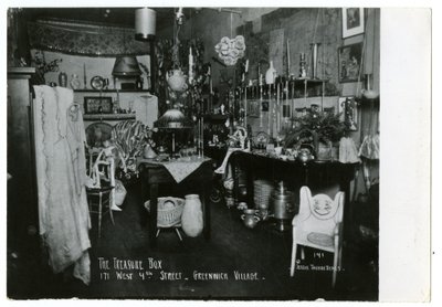 Hazine Kutusu by Jessie Tarbox Beals