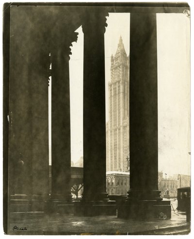 Woolworth B'l'g, beş sent ve on sentle inşa edilmiş yüksek kule, New York, ABD, c.1914-40 (jelatin gümüşü fotoğraf) by Jessie Tarbox Beals