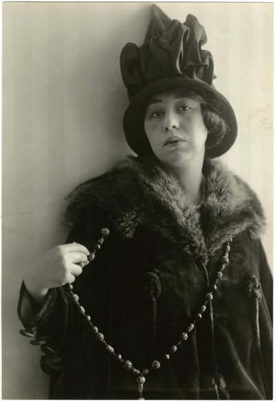 Zoë Akins, Déclassée