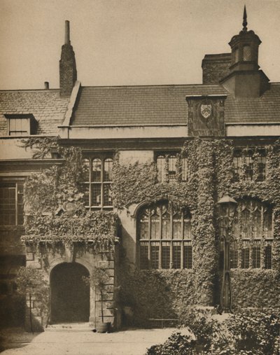 Charterhouse Kardeşlerinin Yemek Yediği Büyük Salon, c1935. by Joel