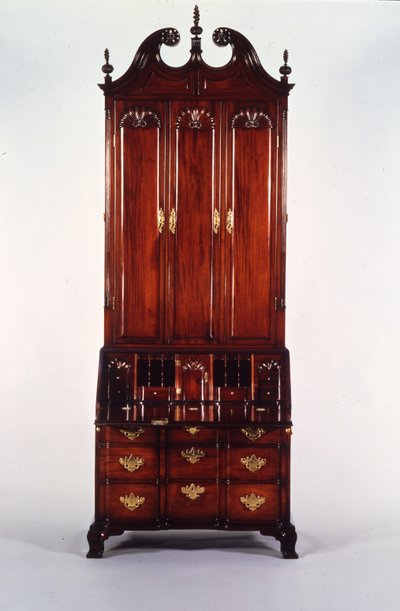 Nicholas Brown Chippendale blok ve kabuk masa ve kitaplık, c.1760-70 (maun) by John (attr. to) Goddard