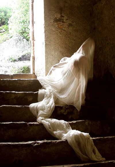 Işığa saygı by Joseph Angilella Auquier