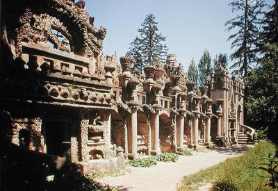 ಐಡಿಯಲ್ ಪ್ಯಾಲೇಸ್, 1879-1912 ಟರ್ಕಿಶ್ ನಿರ್ಮಿಸಲಾಯಿತು by Joseph Ferdinand Cheval